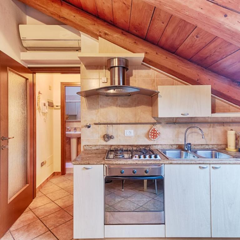 GuestHost - Trieste Loft Central Apartment - Appartamento con 1 Camera da Letto - 2