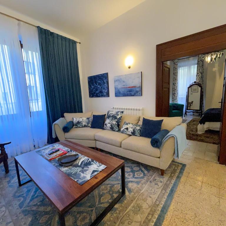 Orvieto: Spacious 3BR 3BA apartment with balcony & patio - Appartamento con 3 Camere da Letto - 2