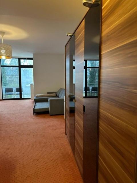 Pension COLUMBIA inkl Frühstück im Zentrum - Chambre Familiale avec Balcon - 5 - 8