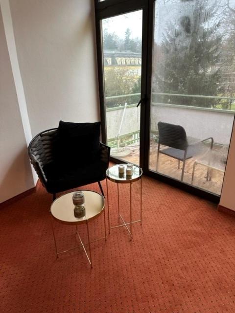 Pension COLUMBIA inkl Frühstück im Zentrum - Chambre Familiale avec Balcon - 5 - 10