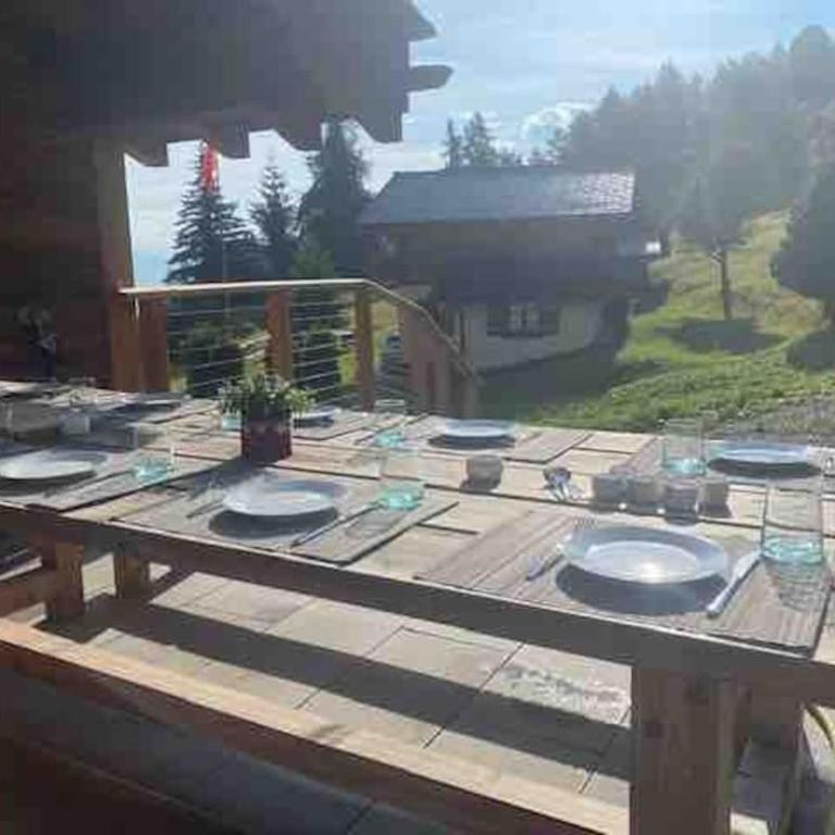 Ski in out Swiss Alps Chalet Charelle by Jolidi - Chalet - 19