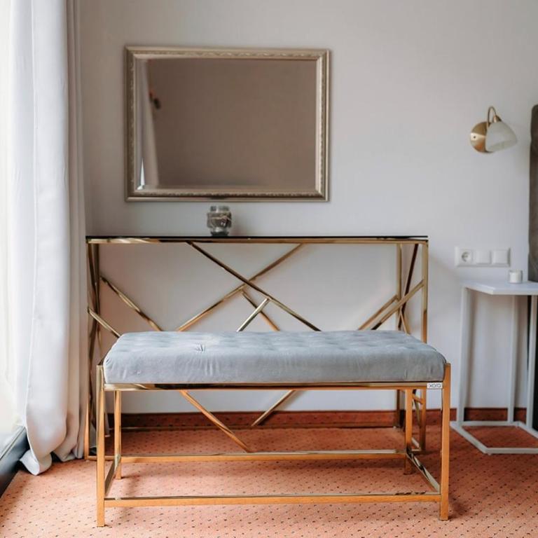 Pension COLUMBIA inkl Frühstück im Zentrum - Chambre Familiale avec Balcon - 6 - 9