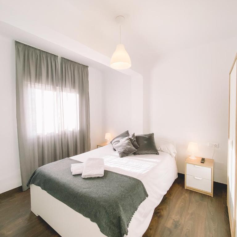Home Málaga - Apartamento de 3 dormitorios - 2