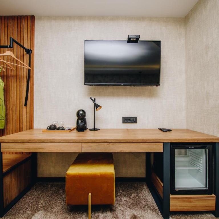 Boutique Luxury Apartments - Deluxe Double Room - 15