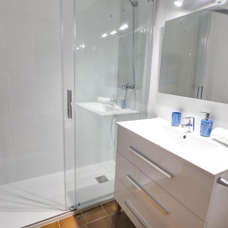 Clarimar Sky Blue by Hello Homes Sitges - Apartamento con 4 dormitorios - 17