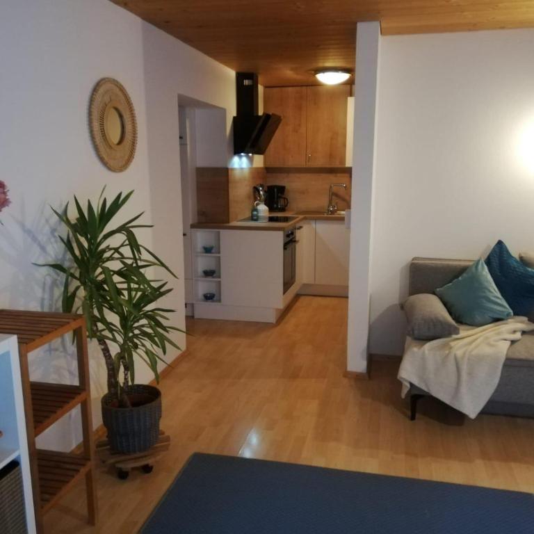 Haus Jenewein - Apartment mit Dusche - 16