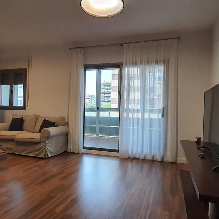 Gran piso en zona comercial Malaga - Apartamento - 9