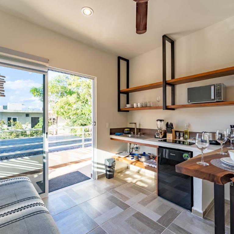 Artec Studios - Apartment with Balcony - 24