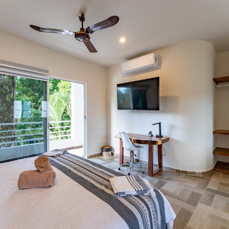 Artec Studios - Studio with Balcony - 24