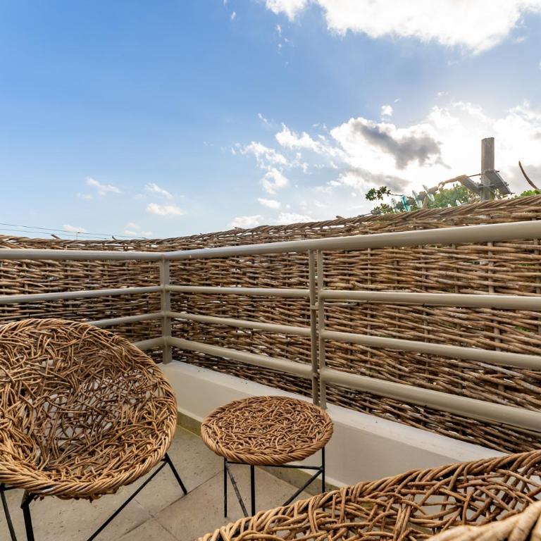 Artec Studios - Apartment with Balcony - 24