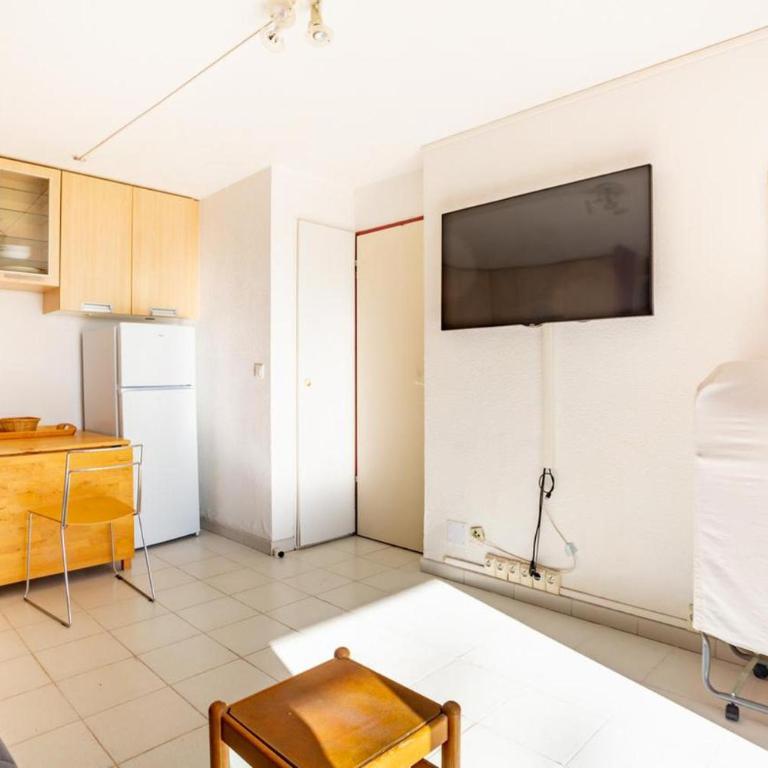 Cozy Apartment in Agay with Stunning Views - Appartement - 4