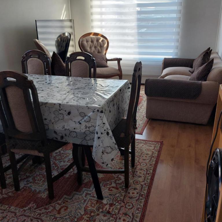 Casa a 5 minutos del balneario - Two-Bedroom House - 1