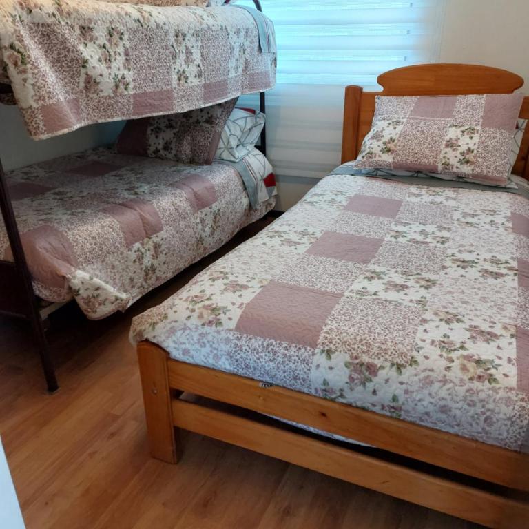 Casa a 5 minutos del balneario - Two-Bedroom House - 5