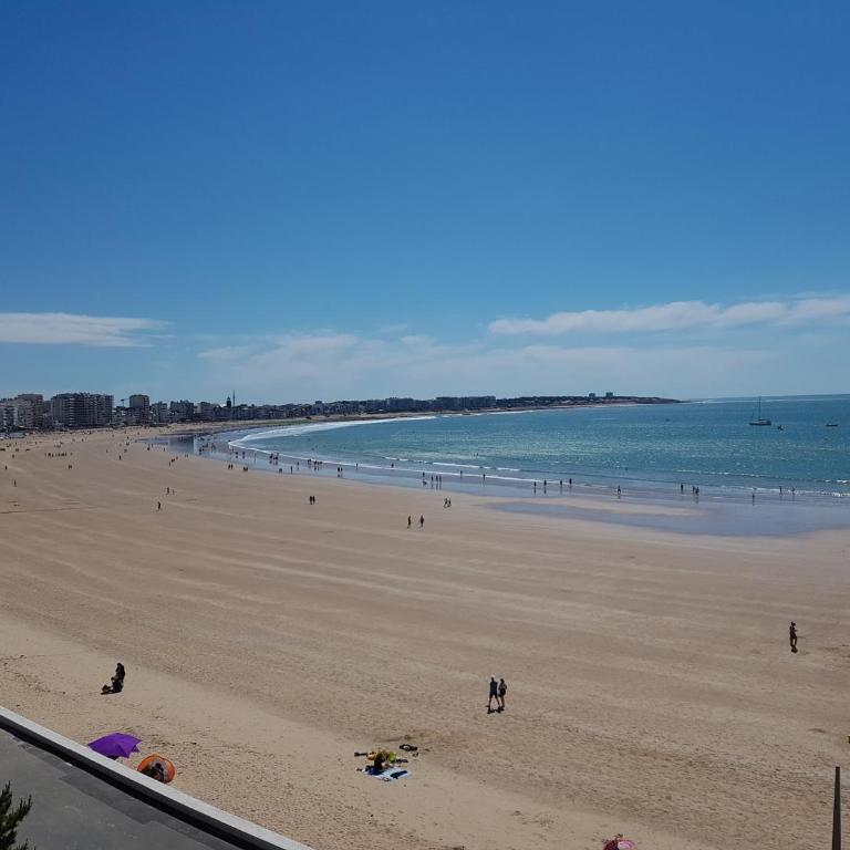 Appartement T2 face plage, confortable, balcon, 4 pers., prox. centre, parking, ascenseur - FR-1-331-9 - Apartment (4 Erwachsene) - 2