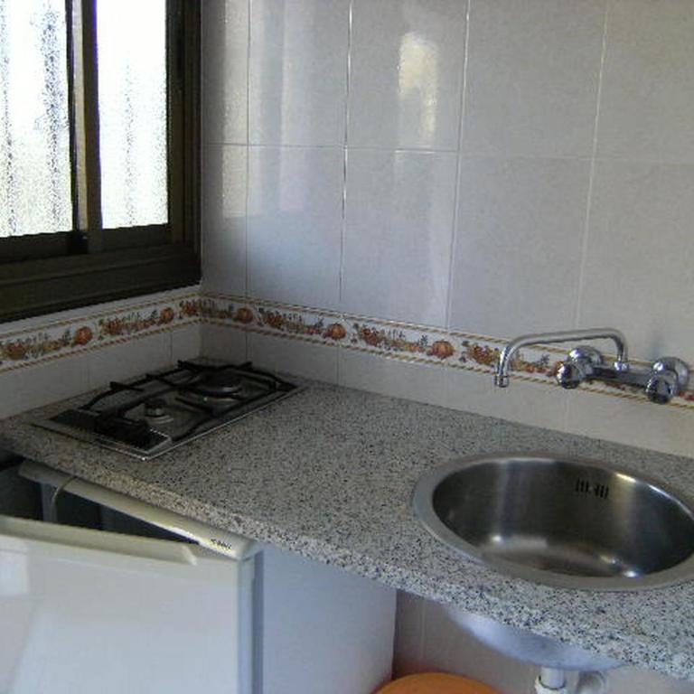 Apartamentos Cala Llevado - Estudio con vistas a la piscina - 9
