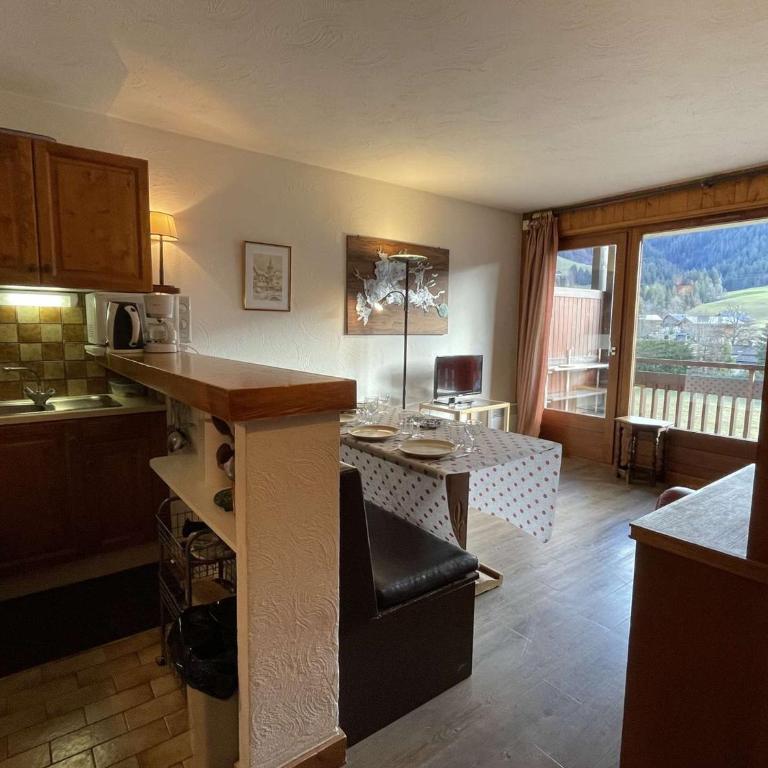 Charmant 2P cabine 35m², proche pistes et village, parking, 4 pers. - Appartement 1 Chambre - 2