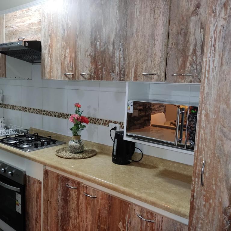 Departamento familiar equipado - Three-Bedroom Apartment - 10