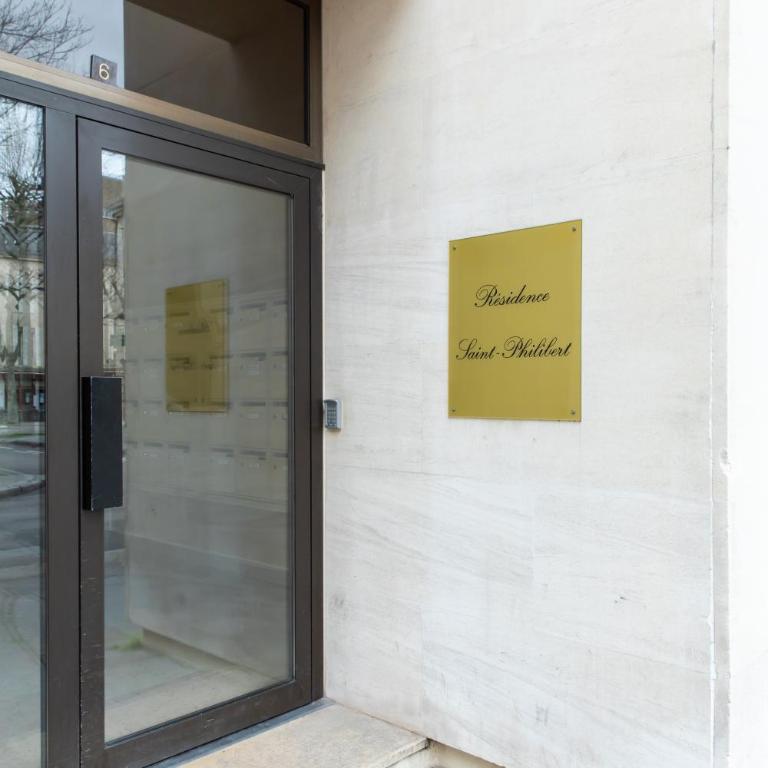 Suite Montrachet 4 personnes vue cathédrale 1 Place de parking - Appartement 1 Chambre - 17