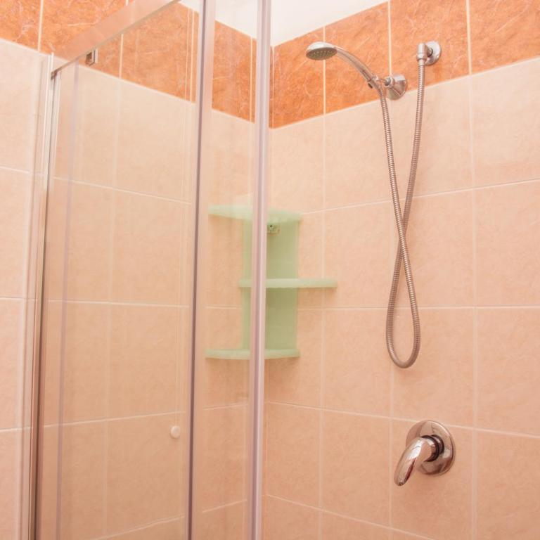 Hotel La Caravella - Camera Quadrupla Standard - 4