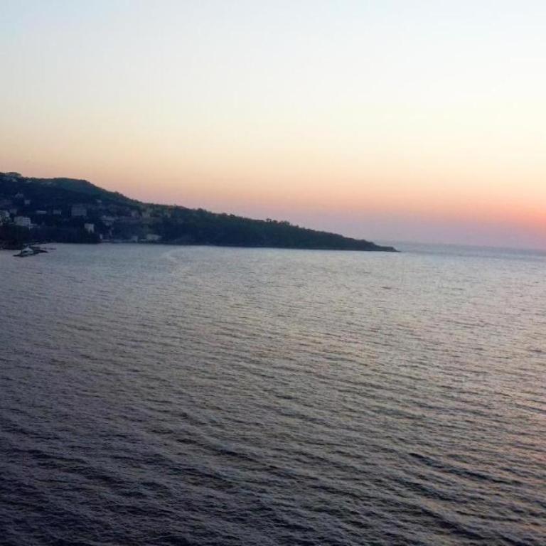 Emy House Sorrento - Three-Bedroom Apartment - 17