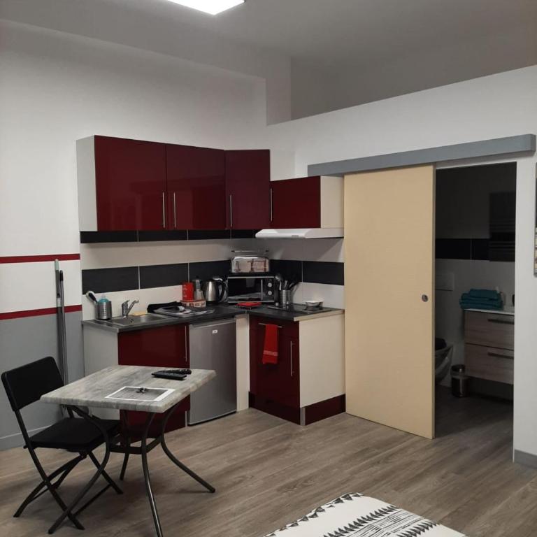 Appartement T1 Hyper Centre place de la Victoire - Studio - 2