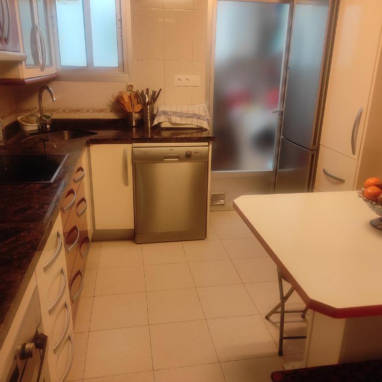 Apartamento en Granada centro - Three-Bedroom Apartment - 11
