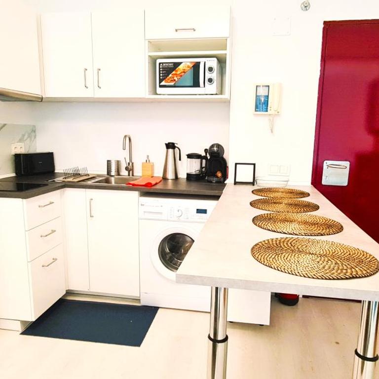 Oshun Sanchinarro Seasonal Living Lofts - Apartamento de 1 dormitorio con balcón - 4