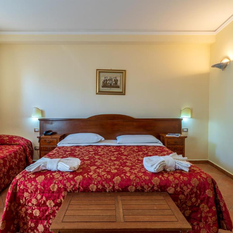 Hotel Mediterraneo - Camera Tripla Superior - 3