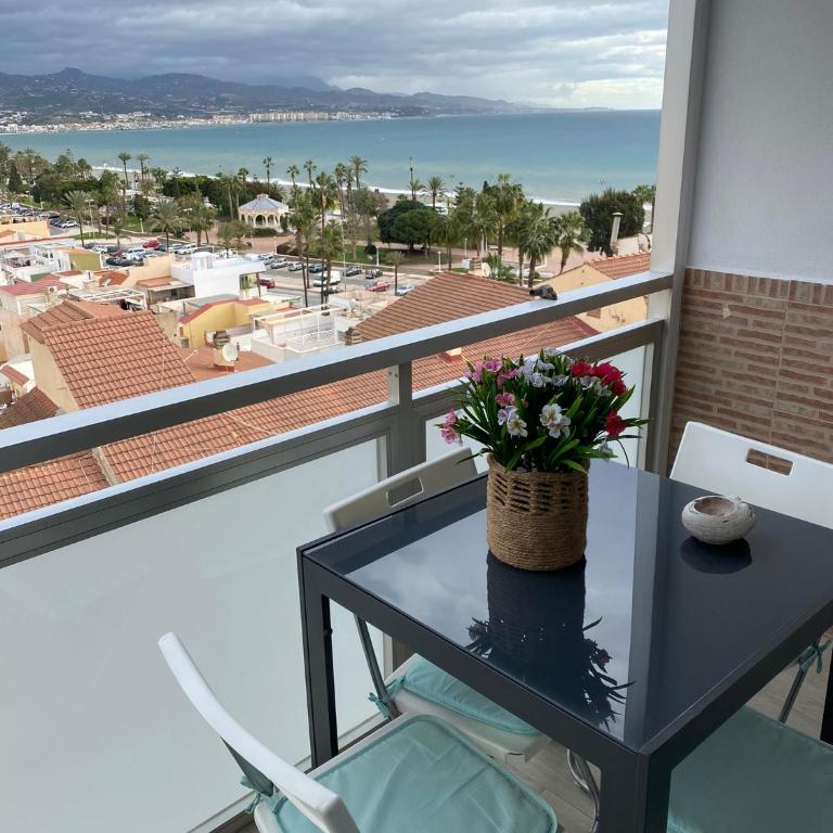 VISTAS AL MAR YECLA - HOME RENt MALAGA - One-Bedroom Apartment - 2