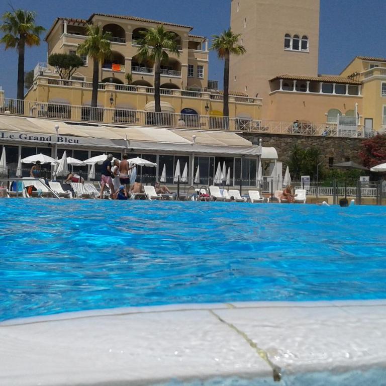 APPARTEMENT CAP ESTEREL CLIMATISE VUE MER - Appartement 1 Chambre - 17