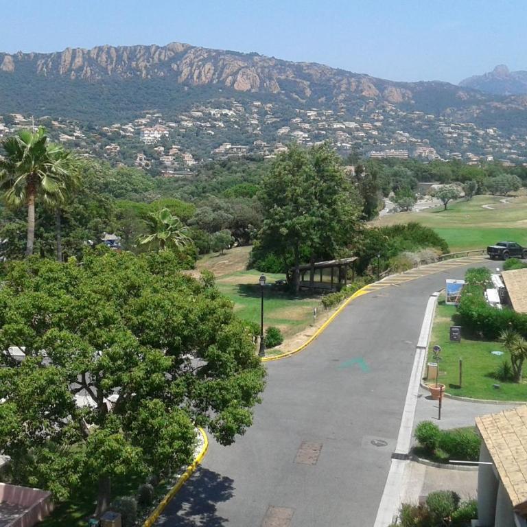 APPARTEMENT CAP ESTEREL CLIMATISE VUE MER - Appartement 1 Chambre - 20