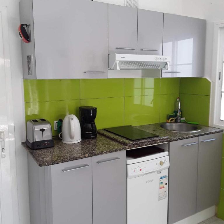 Très BEAU BUNGALOW,JARDIN TROPICAL, RENOVATION ETE 2020 - Casa con 1 dormitorio - 46