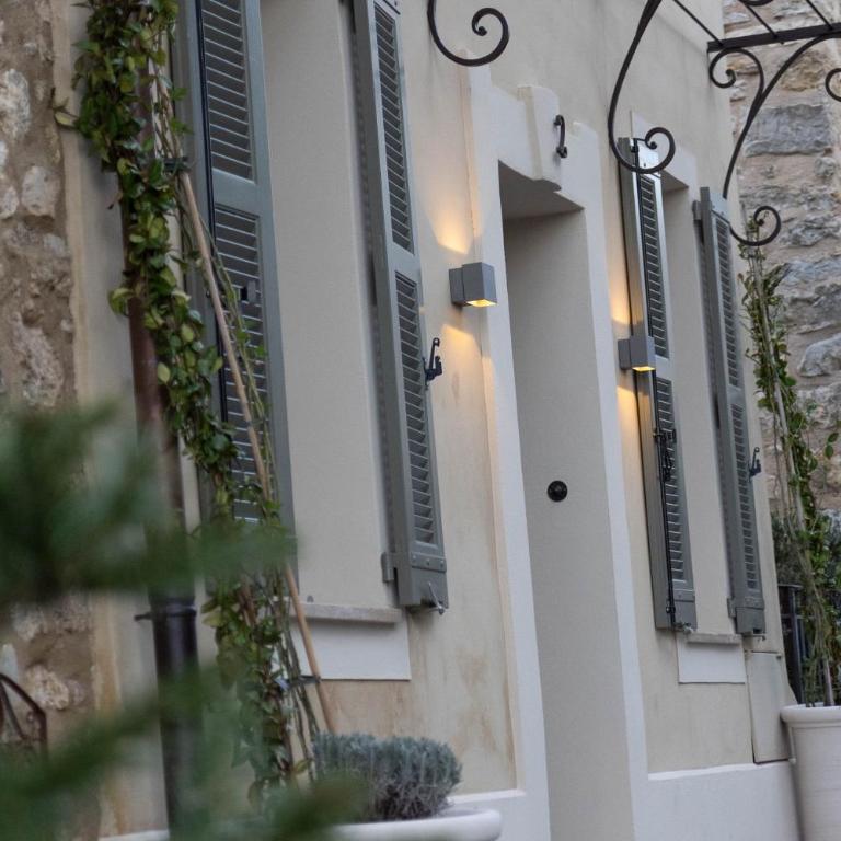 Mougins Collection - Magnifique maison au Cœur du Vieux Village de Mougins, vue sur les Alpes du Sud - Maison 1 Chambre - 18