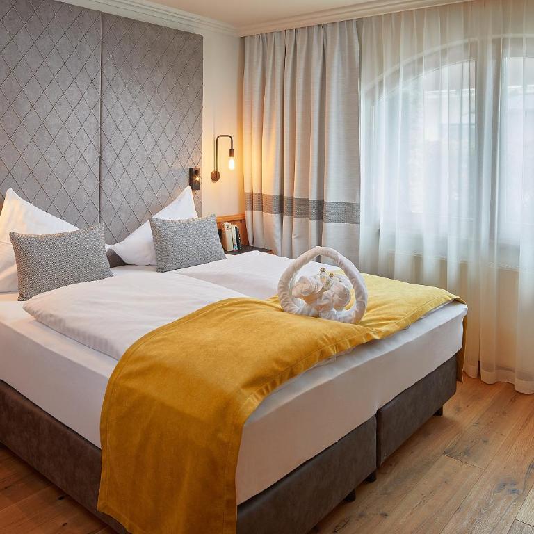 Sporthotel Ellmau in Tirol - Doppelzimmer – Nebengebäude 150 m vom Hotel entfernt - 1