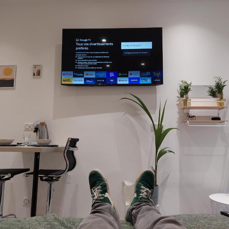 Les studios de Théophile - Calme absolu - Wifi - Centre historique - Appartement avec Balcon - 19