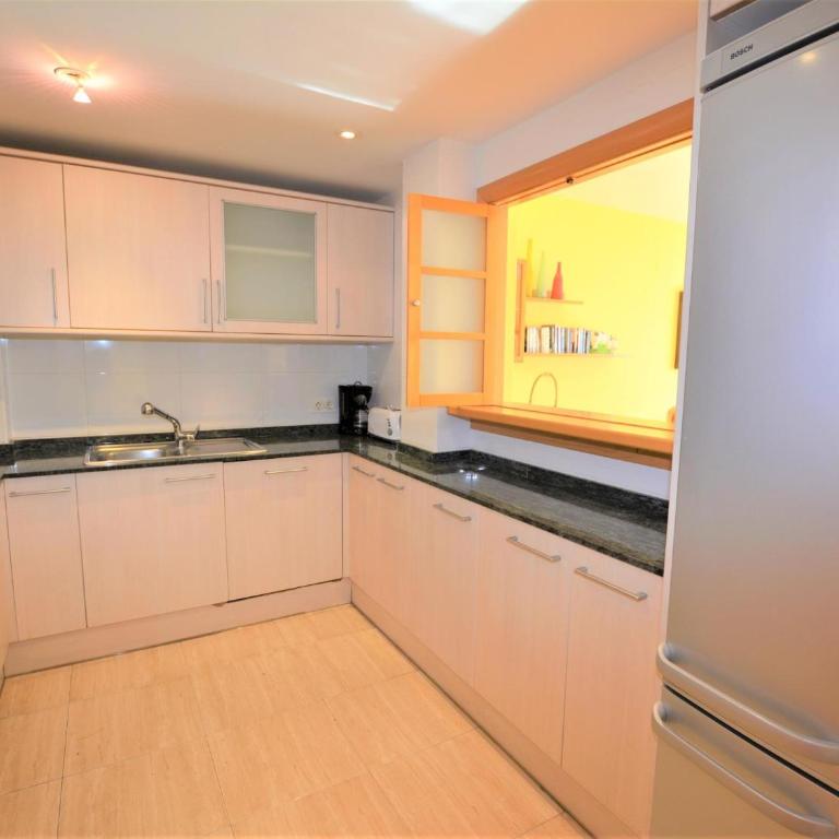 Villa Service - Papiol 1º 1ª - Apartamento - 4