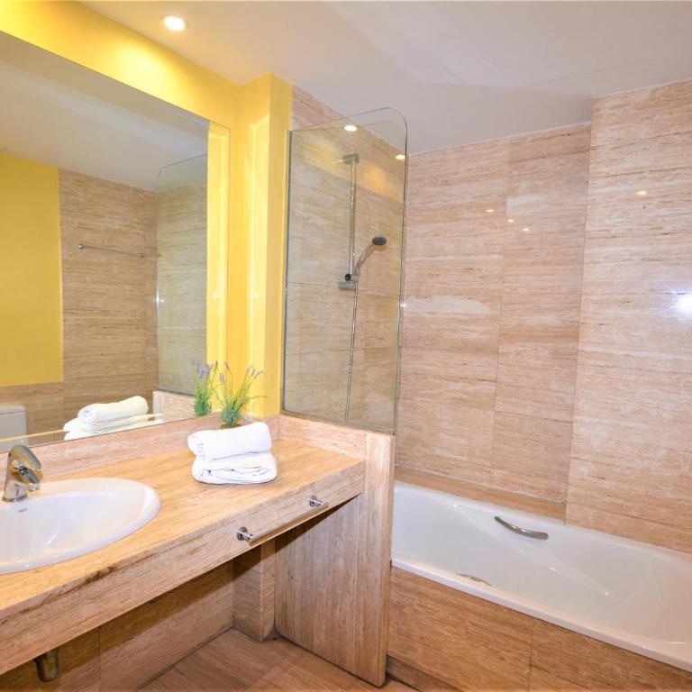 Villa Service - Papiol 1º 2ª - Apartamento - 15