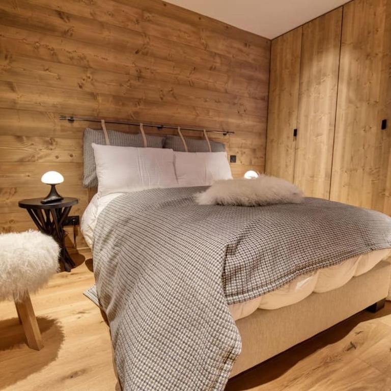 Superbe appartement dans luxueux chalet Mt Charvin - Two-Bedroom Apartment - 8