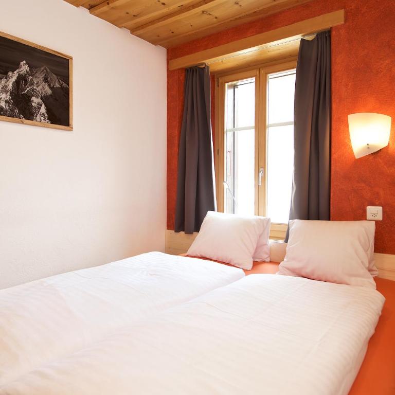 Hotel Bahnhof - Doppelzimmer mit eigenem Bad - 3