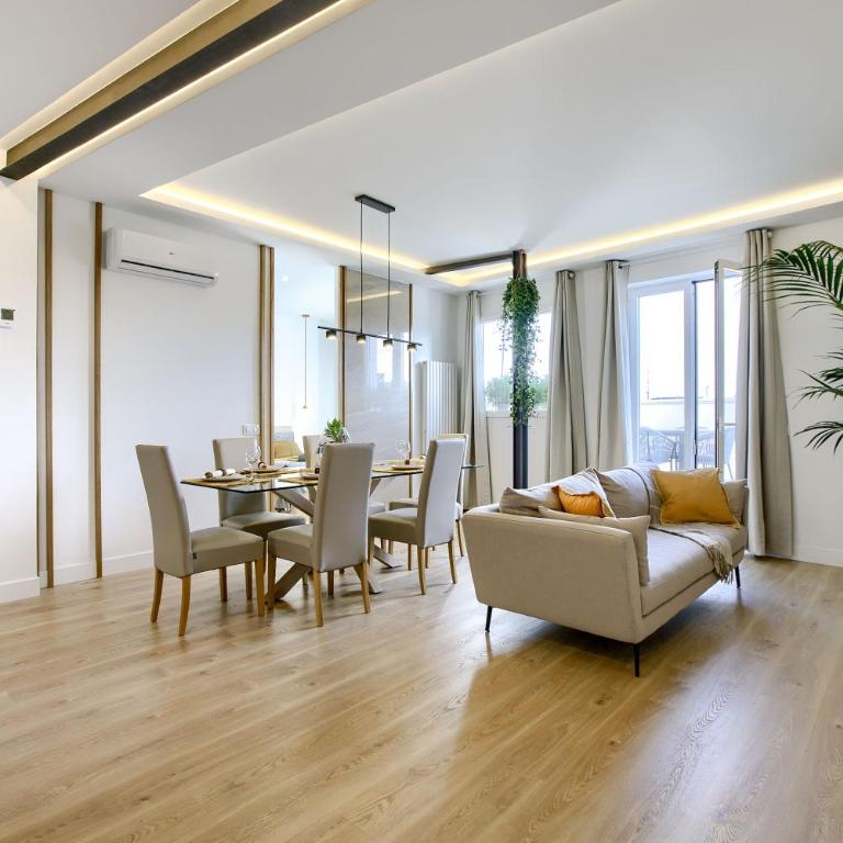 El Cielo: Lujoso Ático en Madrid Centro - Three-Bedroom Apartment - 22