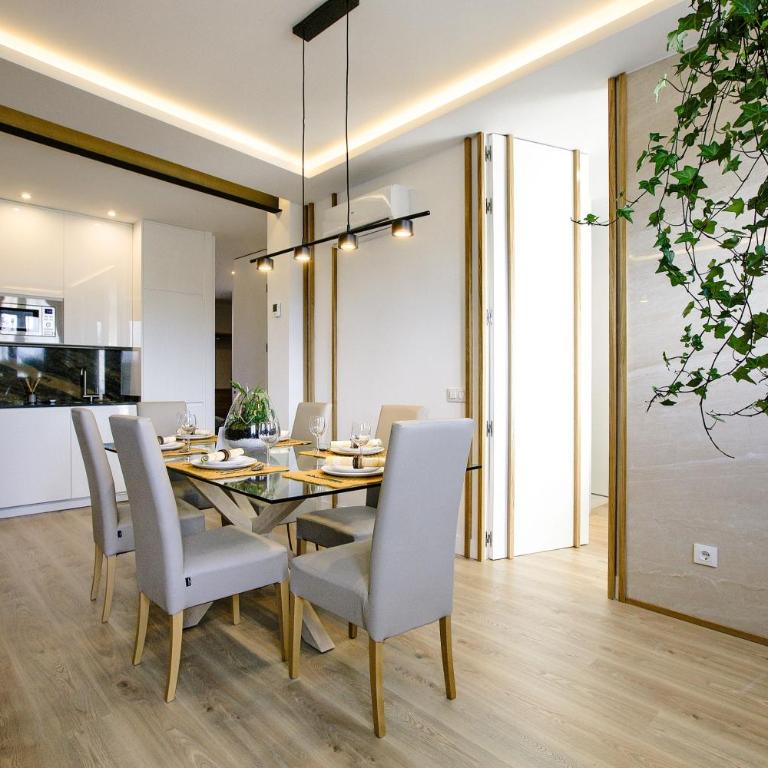 El Cielo: Lujoso Ático en Madrid Centro - Three-Bedroom Apartment - 4