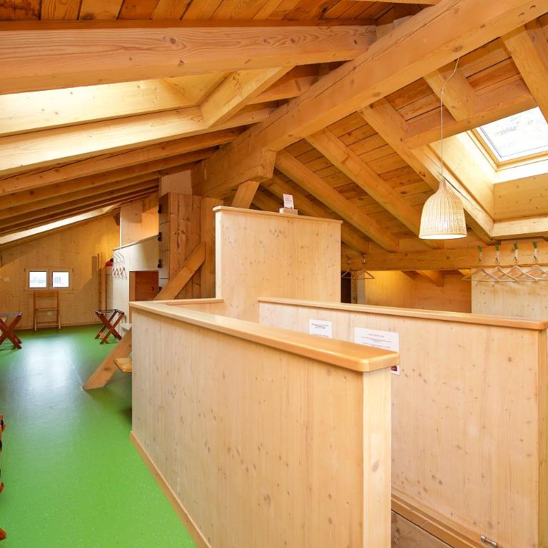 Hotel Bahnhof - Bett in einem Premium Schlafsaal für Männer und Frauen - 14