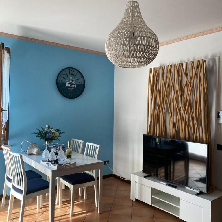 Private Garden Giardino Privato a Bardolino - House Amorino - Two-Bedroom Apartment with Private Garden - 11
