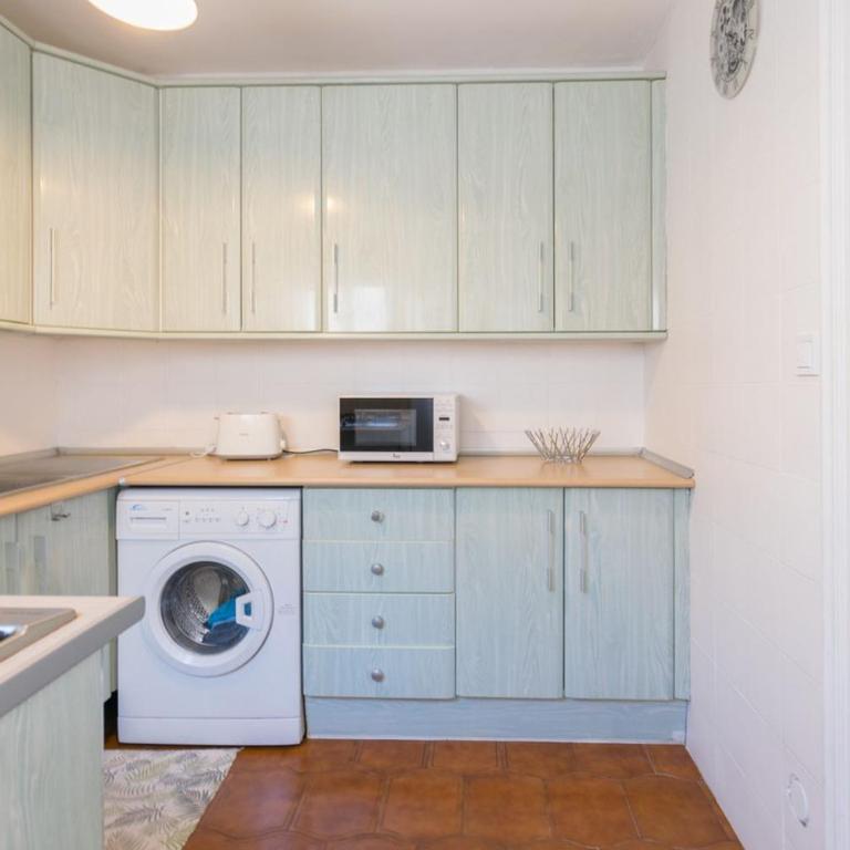Charming Central Marbella Apartment 2 min to Beach - Apartamento con balcón - 11