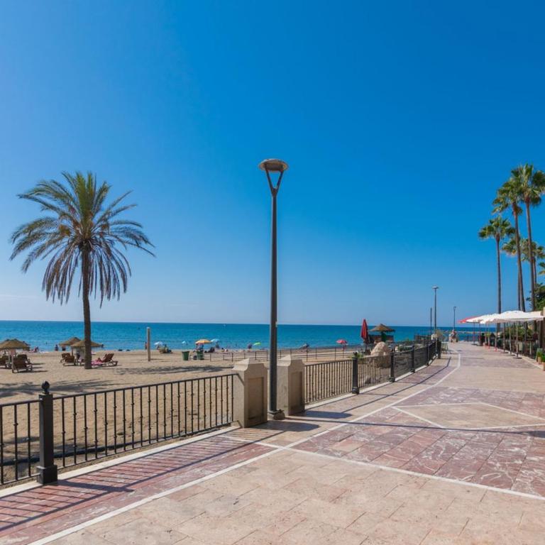 Charming Central Marbella Apartment 2 min to Beach - Apartamento con balcón - 25