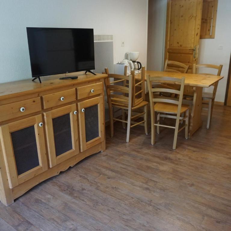 Appartement 2 pièces, 4 pers, piscine, WiFi, parking couvert - FR-1-636-64 - Appartement (4 Adultes) - 2