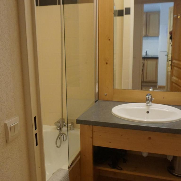 Appartement 2 pièces, 4 pers, piscine, WiFi, parking couvert - FR-1-636-64 - Appartement (4 Adultes) - 8