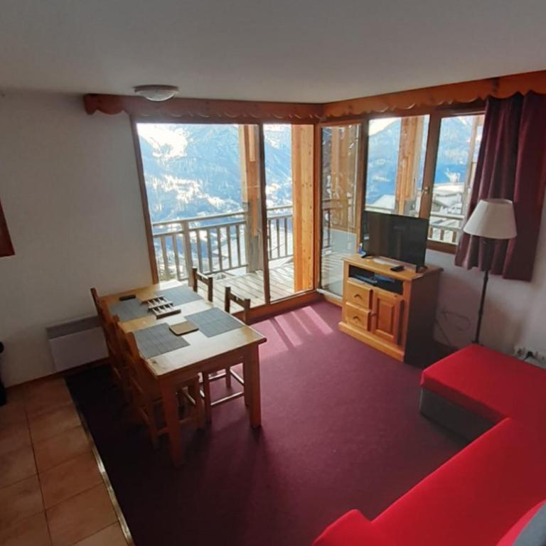 Appartement lumineux avec balcon, parking, WIFI, proche pistes - FR-1-636-54 - Apartment (4 Adults) - 2