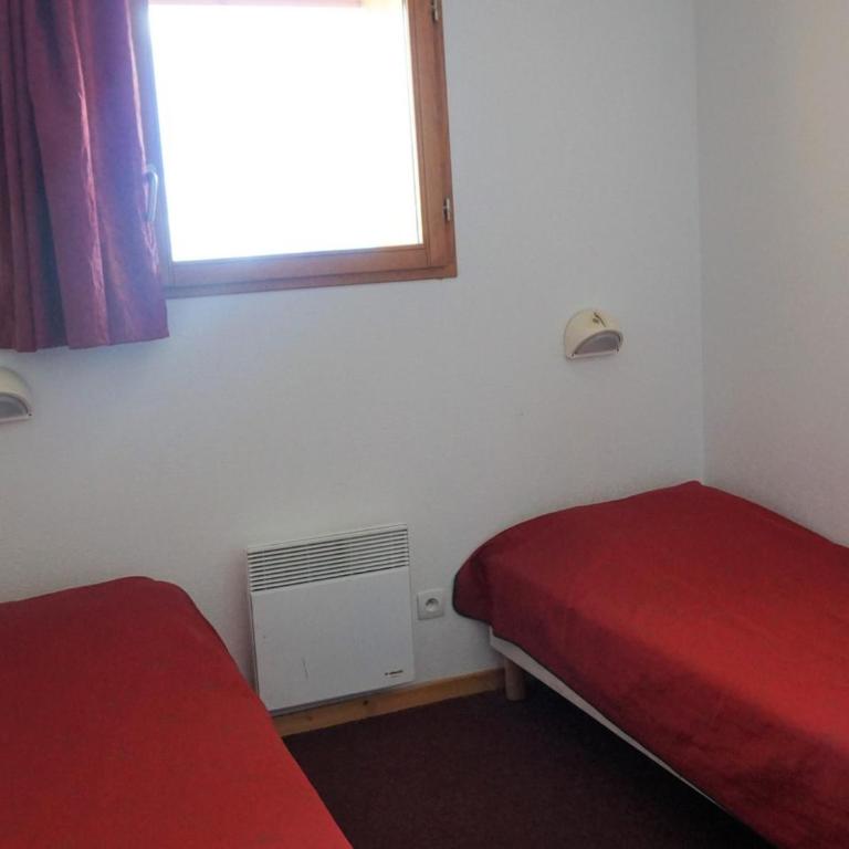 Appartement lumineux avec balcon, parking, WIFI, proche pistes - FR-1-636-54 - Apartment (4 Adults) - 7