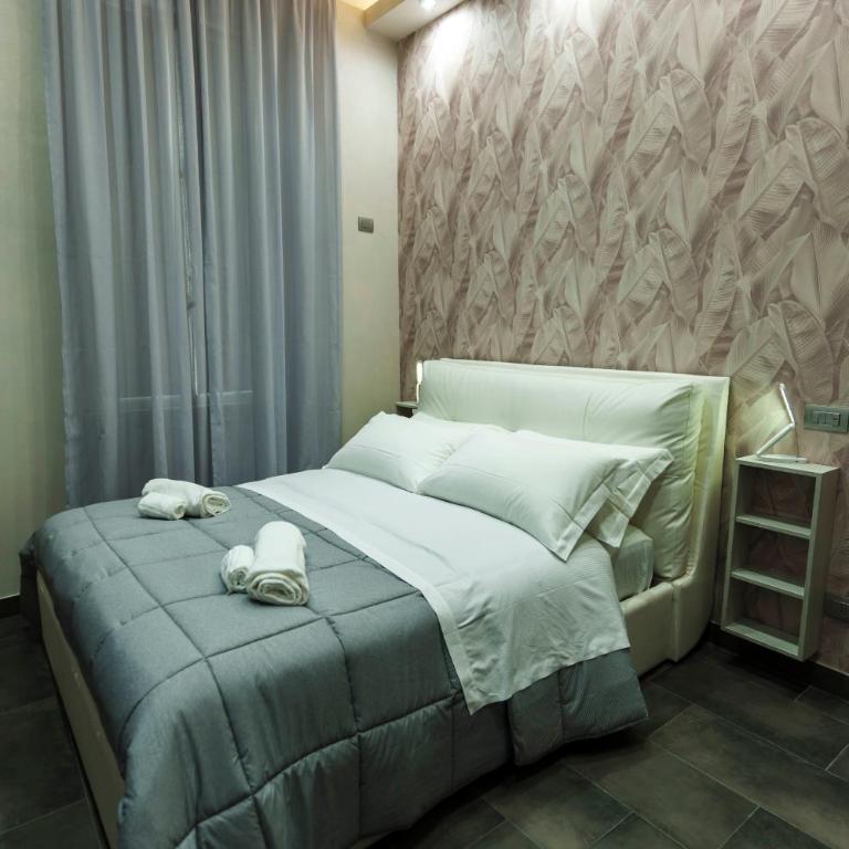 Julia Luxury Suite Rome - Camera Matrimoniale Deluxe - 10